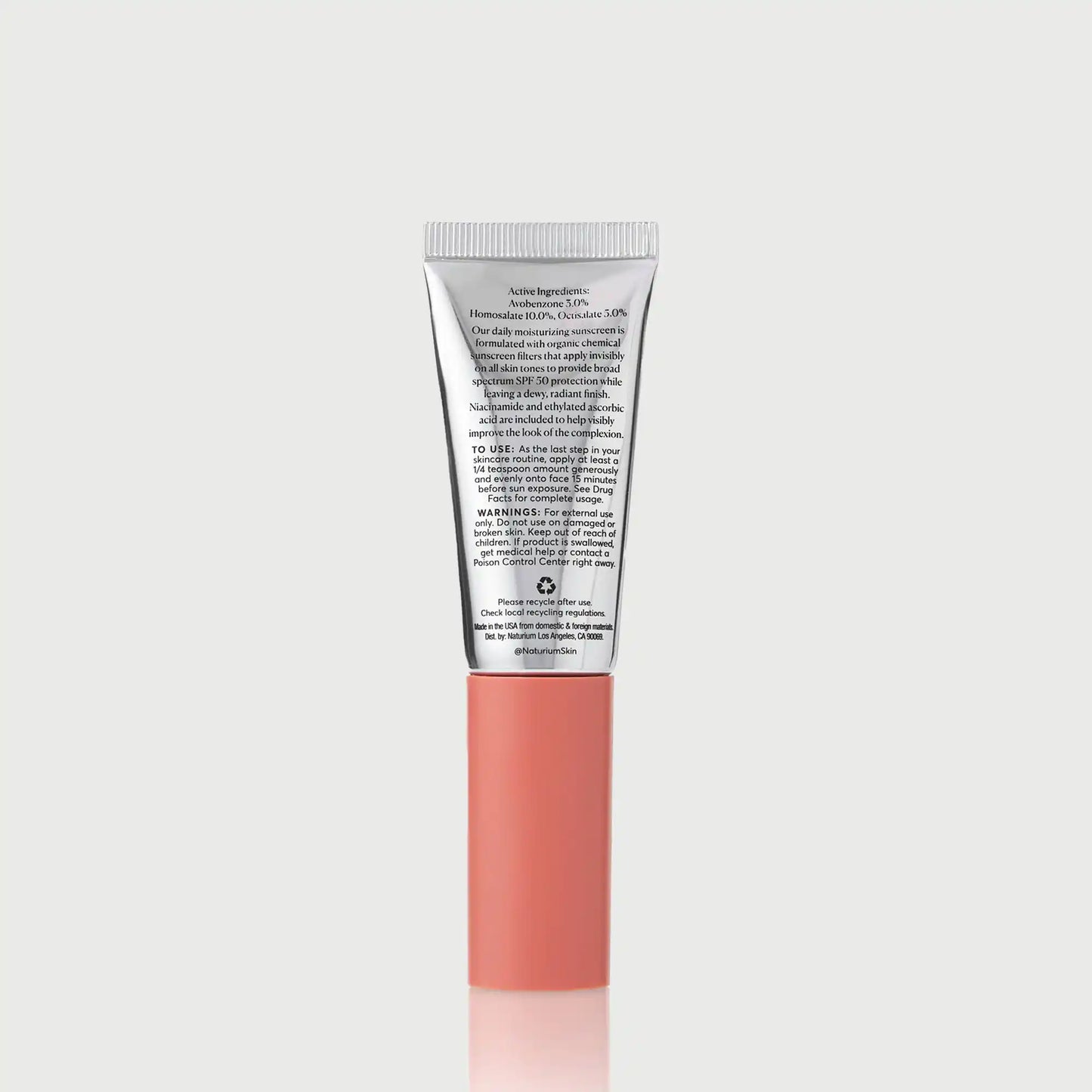 dew-glow-moisturizer-spf-50-travel-size-e2 NATR-10157_Dew-Glow-Moisturizer-SPF-50-Mini_back_capon_bonebkgd_d7cb9bbb-e294-42e2-8d5a-28c73c09b5b5.webp